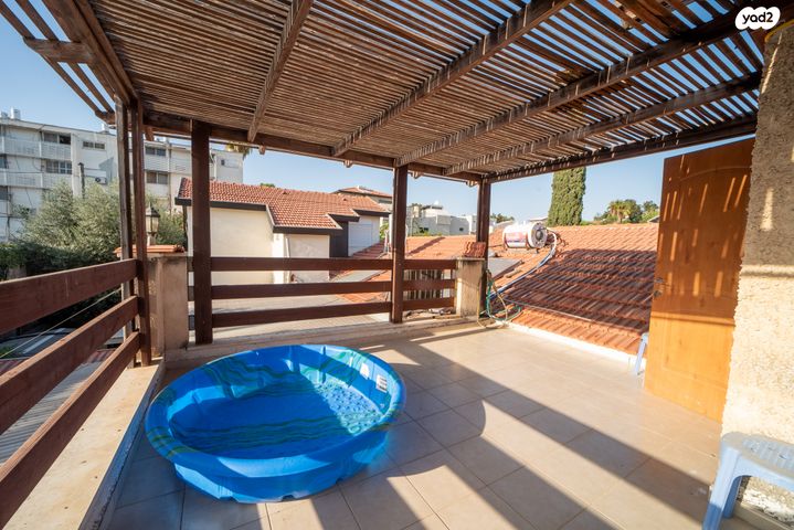 דו משפחתי, רמת ישי