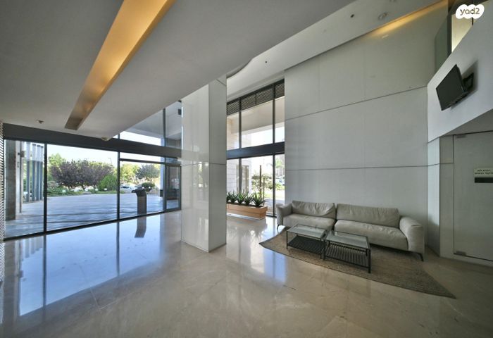 דירה, הרב יצחק שלינקה, נחלת יהודה, ראשון לציון