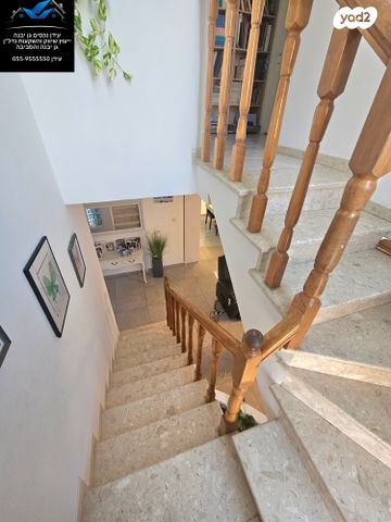 דו משפחתי, גן יבנה