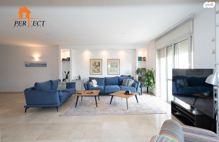 דירה, סמטת צמרות, צמרות, הרצליה