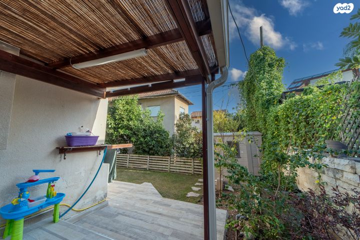 דו משפחתי, רמת ישי