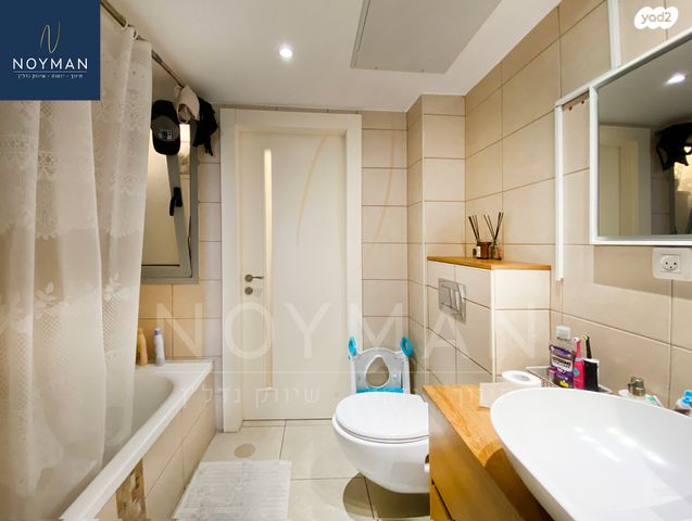 דירה, אלונים 20, קרית השרון, נתניה