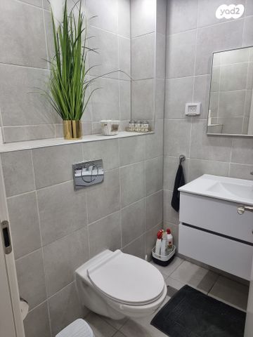 גג/ פנטהאוז, שאר העיר, מגדל העמק