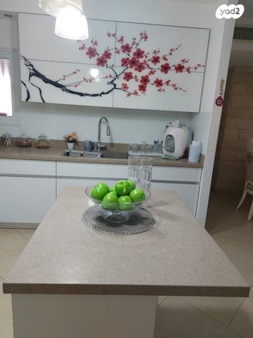 גג/ פנטהאוז, הרב חיים פינטו 2, גבעת הסביונים, קרית מלאכי