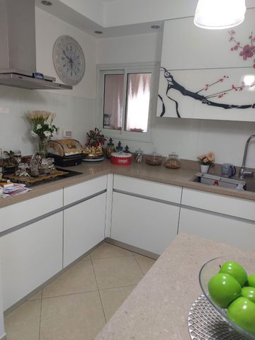 גג/ פנטהאוז, הרב חיים פינטו 2, גבעת הסביונים, קרית מלאכי