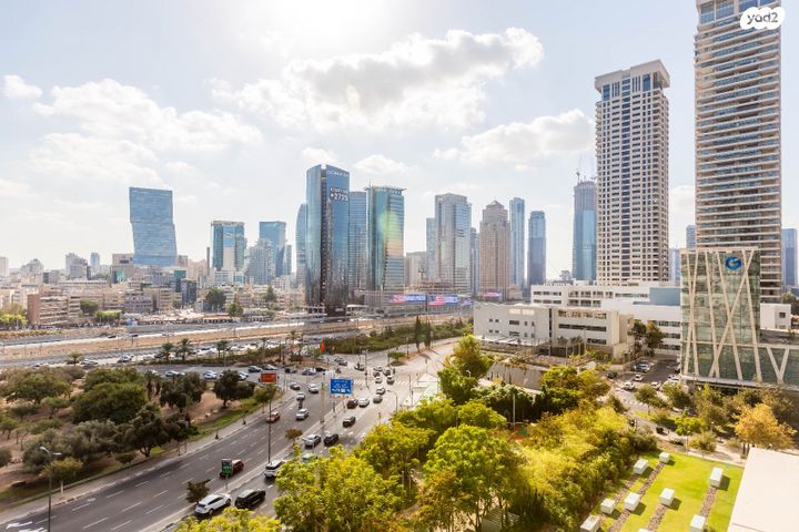 דירה, ניסים אלוני, צמרות איילון, פארק צמרת, תל אביב יפו