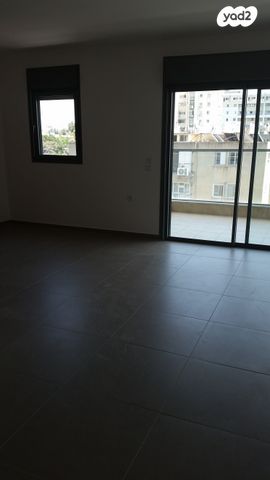 דירה, משה מזרחי 23, שעריים, רחובות