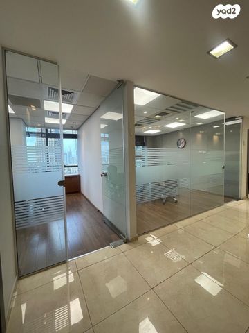 משרדים, בורסה, רמת גן