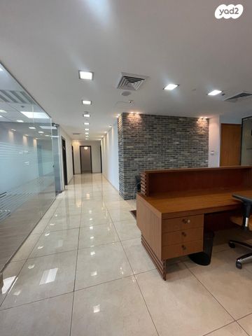 משרדים, בורסה, רמת גן