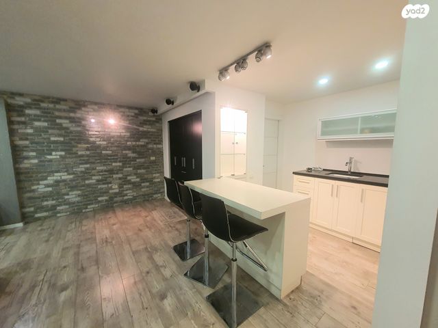 ארלוזורוב 136