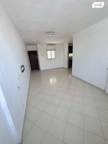 דירה, ביאליק 42, בן גוריון, אשקלון