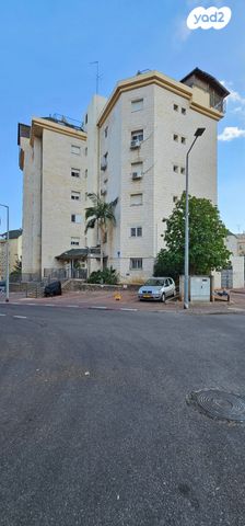 גג/ פנטהאוז, סייפן, שיכון עובדים, טבריה