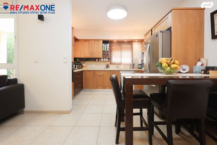 דירה, השרון, הפרחים, כפר סבא