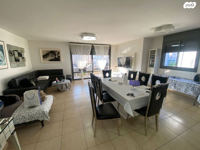 דירה, שדרות בנימין 77, מרכז העיר דרום, נתניה