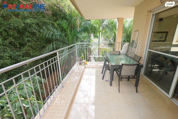 דירה, השרון, הפרחים, כפר סבא