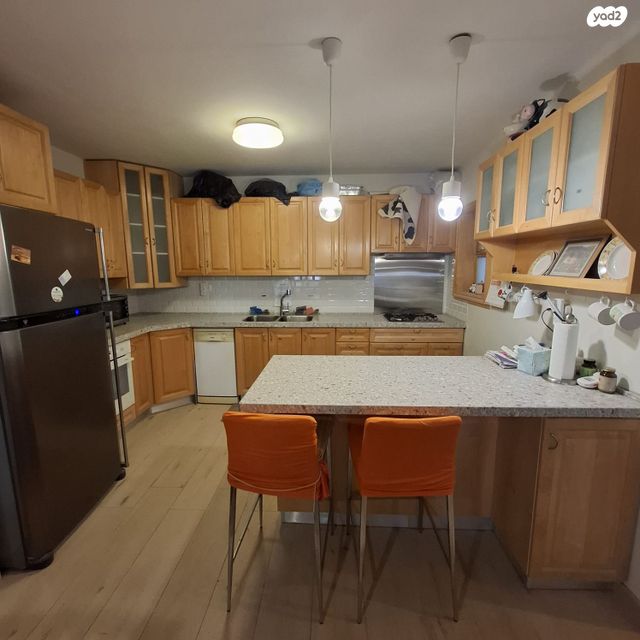 דירת גן, חברון, חלמיש, ערד