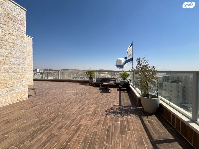 גג/ פנטהאוז, גדעון האוזנר, רמות הרכס, באר שבע