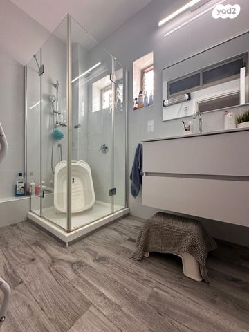 דירה, אבות ישורון, רובע ה', אשדוד