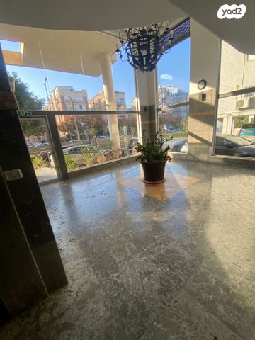 דירה, שדרות בנימין 77, מרכז העיר דרום, נתניה