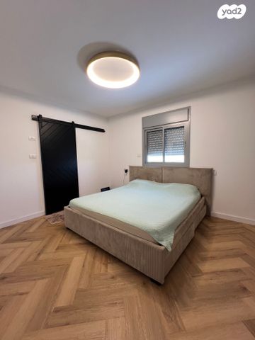 גג/ פנטהאוז, גדעון האוזנר, רמות הרכס, באר שבע