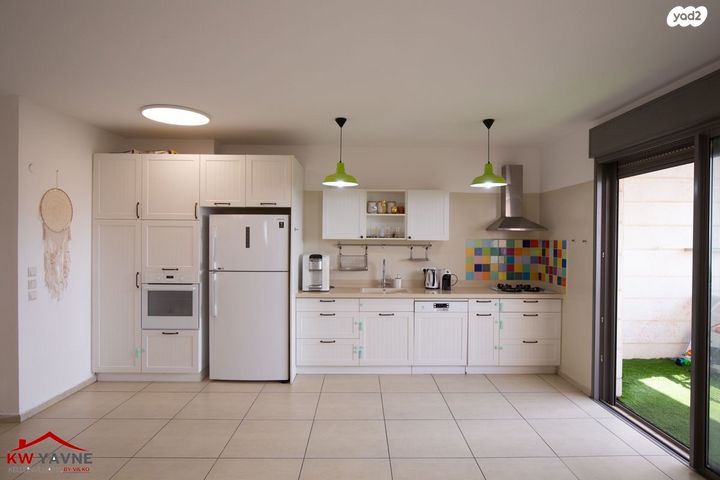 דירה, הסירה, נאות רבין, יבנה