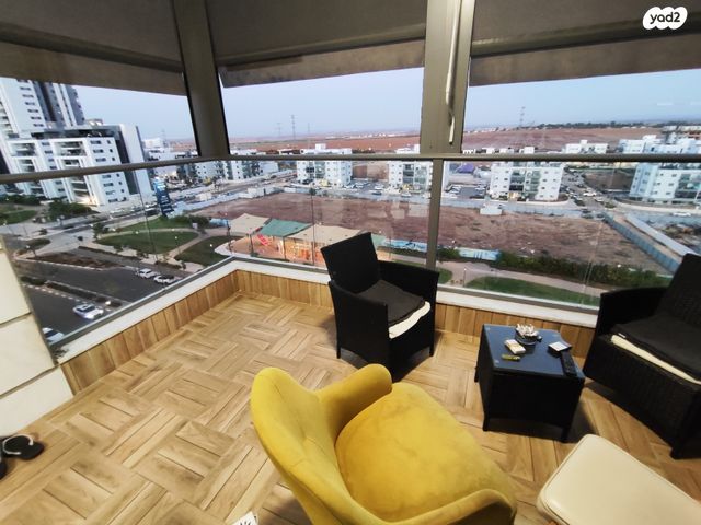 דירה, הנרייטה סאלד, כרמי גת, קרית גת