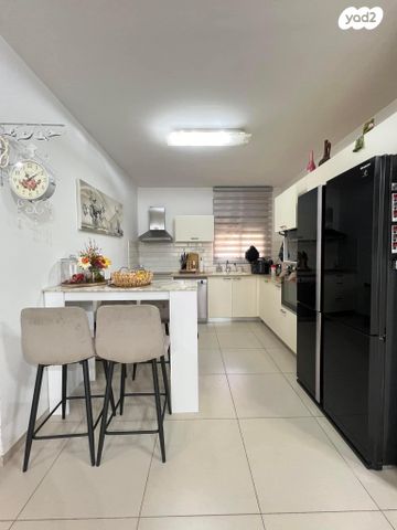 דירה, גדעון האוזנר, רמות הרכס, באר שבע