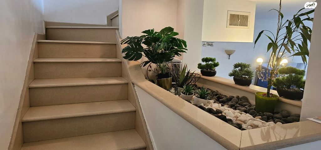 גג/ פנטהאוז, סייפן, שיכון עובדים, טבריה