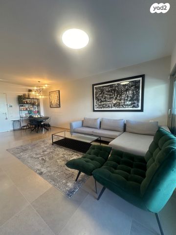 דירה, שדרות לוי אשכול, תל אביב יפו