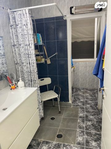 דירה, שדרות הרצל 7, קרית שמואל, טבריה