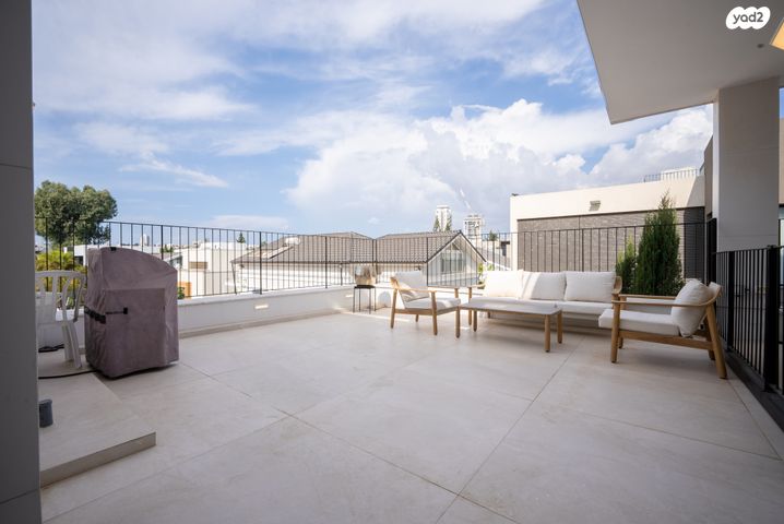 בית פרטי/ קוטג', אלוף יצחק חופי, שיכון צנחנים, רמת גן