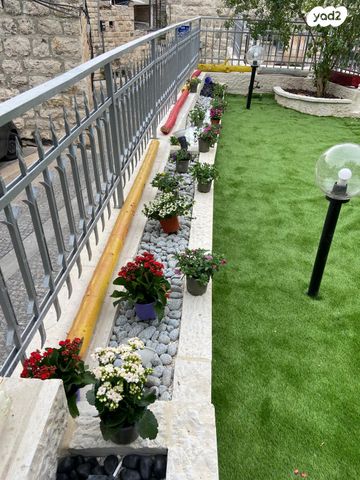 בית פרטי/ קוטג', קדושי סטרומה, מלחה, מנחת, ירושלים