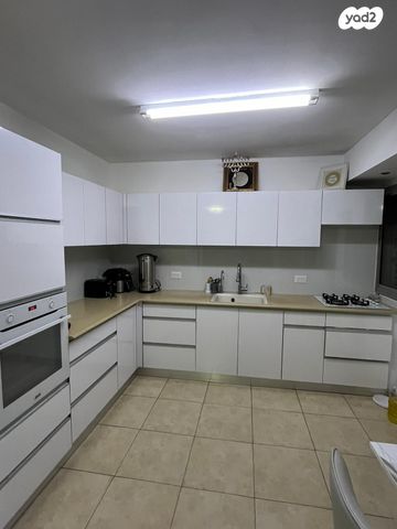 דירה, אנה פרנק, דרום מזרח, בת ים