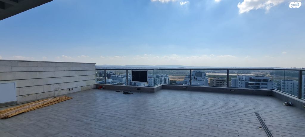 גג/ פנטהאוז, חריש