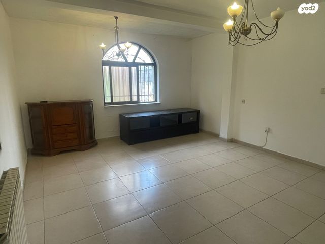 בית פרטי/ קוטג', קדושי סטרומה, מלחה, מנחת, ירושלים