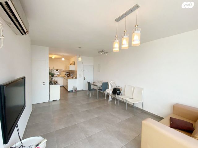 דירה, שמעון בן צבי, שטח 9, גבעתיים