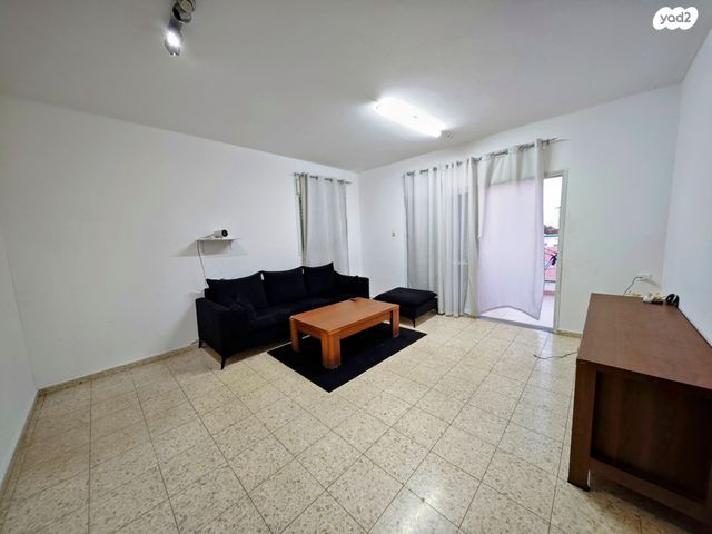 דופלקס, שער הגיא 30, אריאל