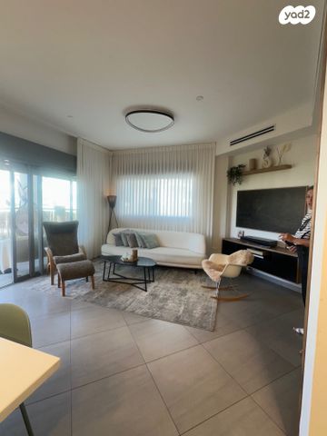 דירה, חסידה, הציפורים, מודיעין מכבים רעות