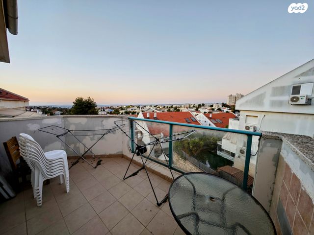 דופלקס, שער הגיא 30, אריאל