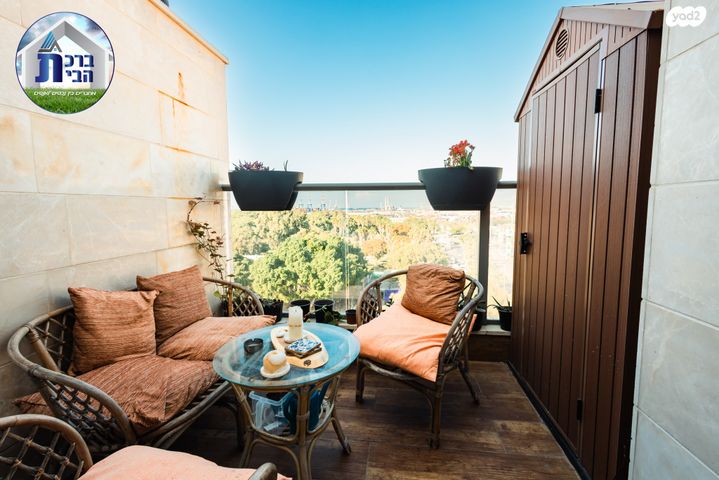 גג/ פנטהאוז, ז'בוטינסקי, רובע א', אשדוד