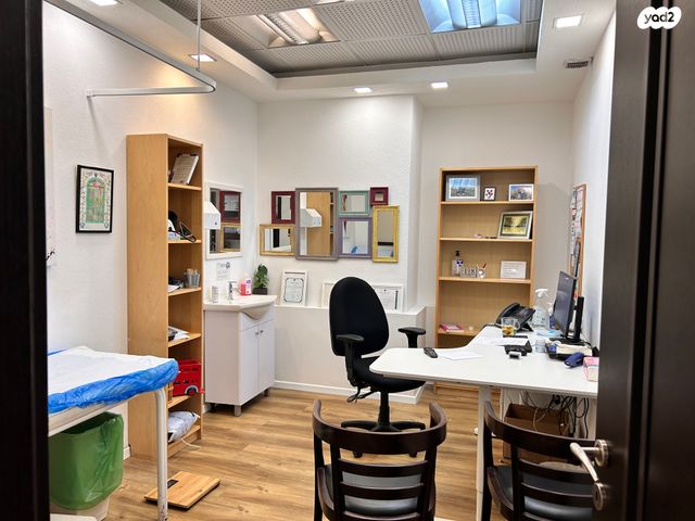 קליניקות, ויצמן, מרכז, כפר סבא