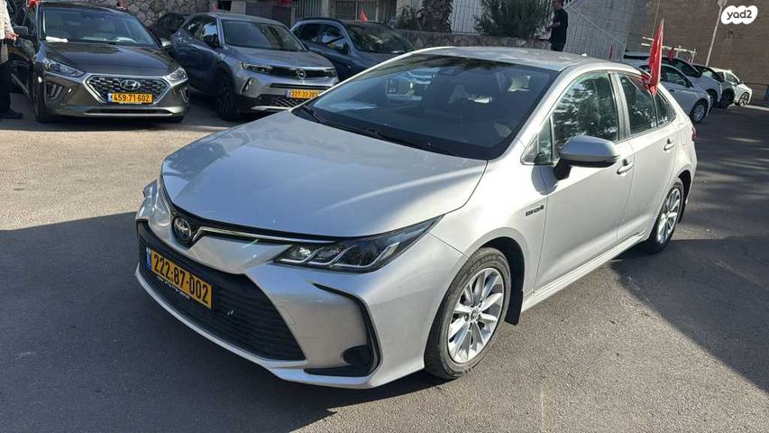 מודעת רכב טויוטה קורולה