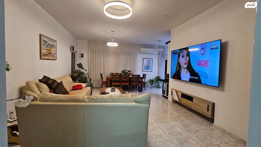 רביבים, גני ראשון