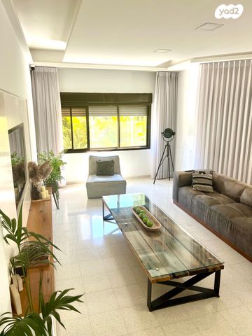 בית פרטי/ קוטג', שאר העיר, עומר