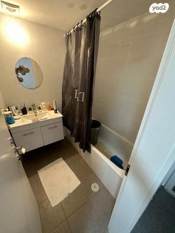 דירה, משה לוי, נאות שמיר, רמלה