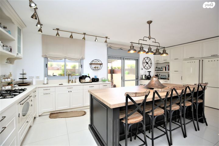 דירה, הציפורים, מודיעין מכבים רעות