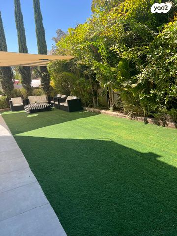 בית פרטי/ קוטג', שאר העיר, עומר