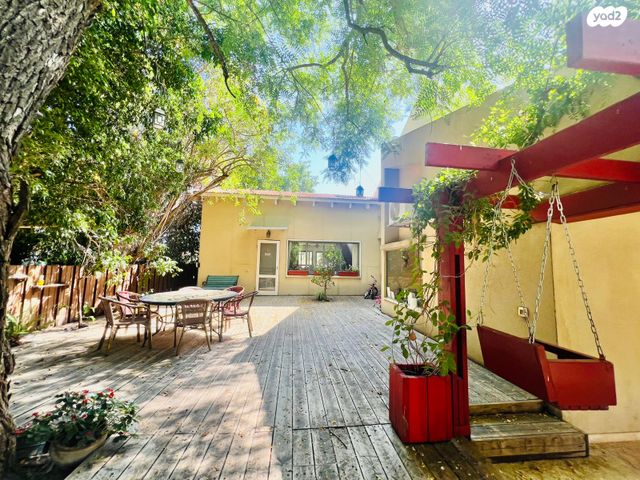 בית פרטי/ קוטג', דרך הפרחים, כוכב יאיר / צור יגאל