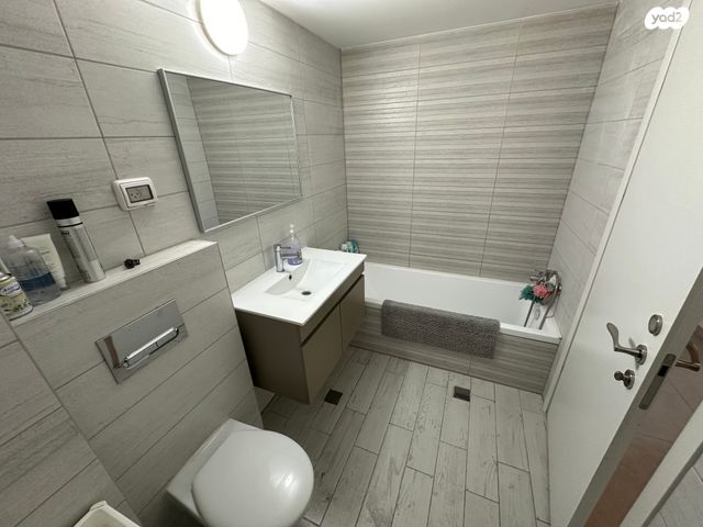 דירה, דרך השלום 15, הכרם ג', עכו