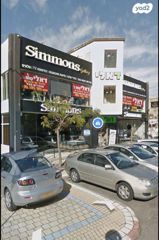 חנויות/ שטח מסחרי